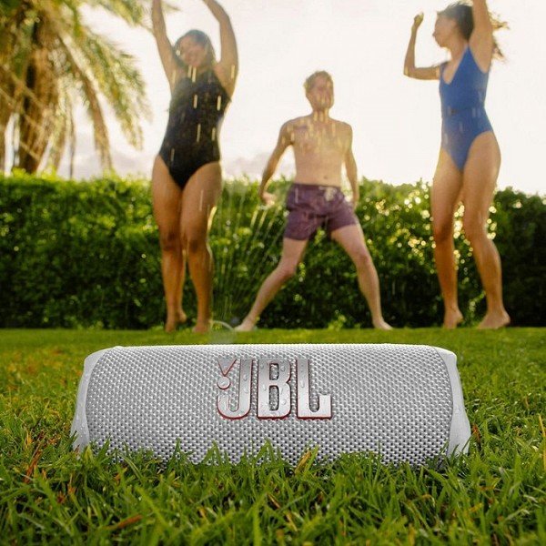 Akcija! JBL JBLFLIP6WHT bluetooth portatīvā skanda, balta 6
